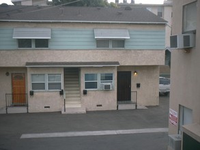 14335 Sylvan St in Van Nuys, CA - Building Photo - Building Photo