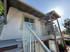 416 E Cypress St, Unit A in Glendale, CA - Building Photo - Building Photo