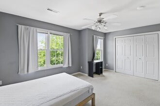 3739 Summer Sage Ct in Champaign, IL - Building Photo - Building Photo