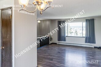 13726 E Mission Ave in Spokane Valley, WA - Building Photo - Building Photo