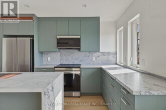 250 Hallam St in Toronto, ON - Building Photo - Building Photo