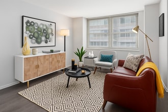 122 Nassau St, Unit 1B in New York, NY - Foto de edificio - Building Photo