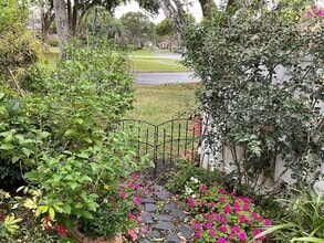 8593 Raintree Ct, Unit 319 in Boca Raton, FL - Building Photo - Building Photo