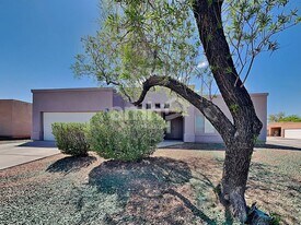 6034 S Lostan Ave in Tucson, AZ - Building Photo