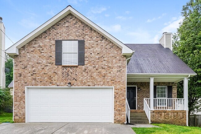 property at 1205 Danbury Ct