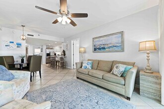 833 Santa Rosa Blvd in Fort Walton Beach, FL - Building Photo - Building Photo