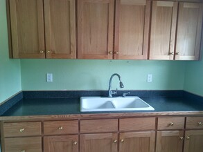 121 NE Long St in Canyonville, OR - Building Photo - Building Photo