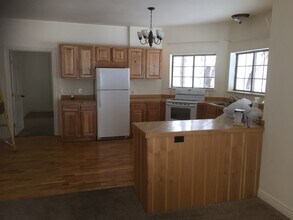 3174 Lindsey Loop, Unit Mother in Law Quarters - 1 Car Garage in Flagstaff, AZ - Building Photo - Building Photo