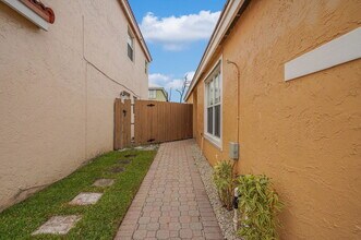 3387 Chickee Ln in Margate, FL - Building Photo - Building Photo