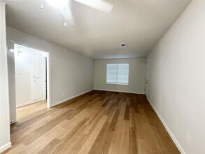 3631 N MacGregor Way in Houston, TX - Building Photo - Building Photo