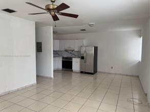 720 NE 131st St in North Miami, FL - Building Photo - Building Photo