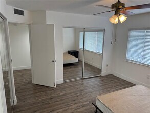 1651 SW 127th Ave in Pembroke Pines, FL - Building Photo - Building Photo