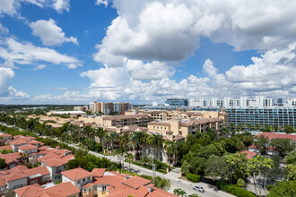 Alaqua in Aventura, FL - Building Photo - Building Photo