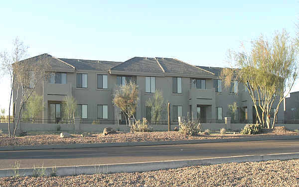 Saguaro Villas Condominiums in Fountain Hills, AZ - Building Photo