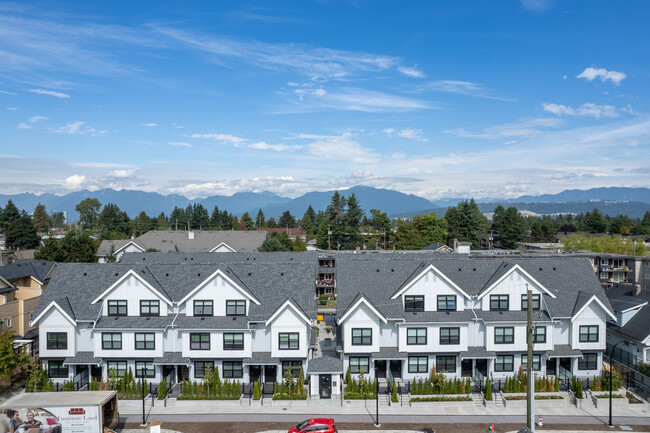 Arcola Townhomes in Burnaby, BC - Building Photo - Building Photo