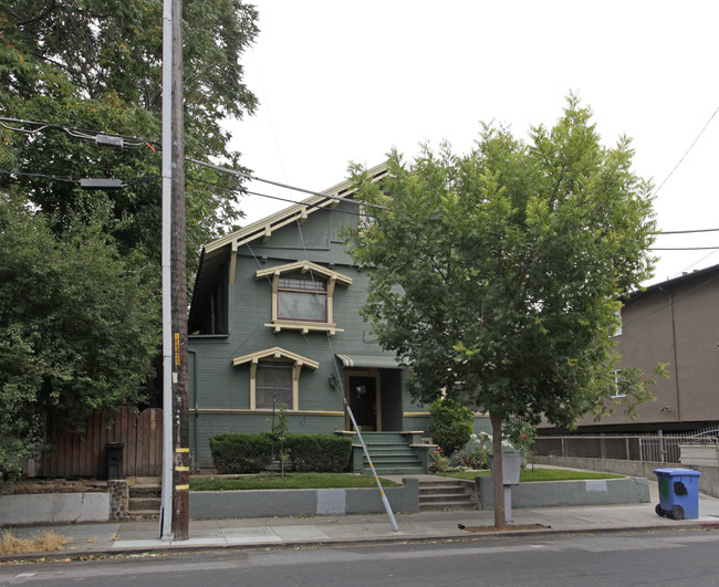 170 E William St in San Jose, CA - Foto de edificio - Building Photo