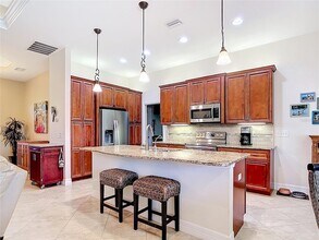 263 Marker Rd in Rotonda West, FL - Foto de edificio - Building Photo