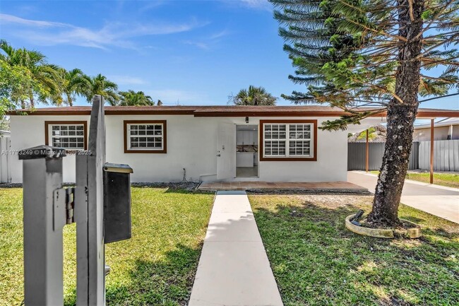 property at 11790 SW 34th St