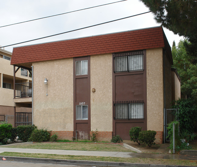 1507 N Dresser St in Santa Ana, CA - Building Photo - Building Photo