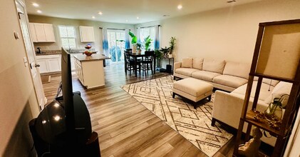 348 Sunny Vw Dr in Lebanon, TN - Building Photo - Building Photo