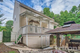 1534 Hayden Mill Way in Lawrenceville, GA - Foto de edificio - Building Photo