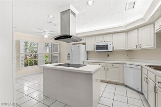219 Via Perignon in Naples, FL - Building Photo - Building Photo