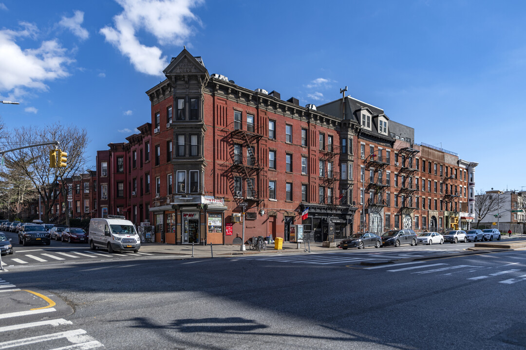 246 11th Street in New York, NY - Building Photo