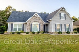 108 Wellington Cir in Brunswick, GA - Building Photo
