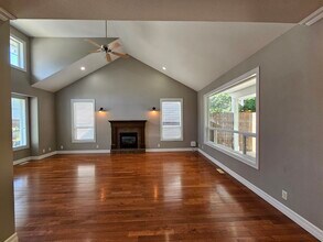 45957 Sherwood Dr in Chilliwack, BC - Building Photo - Building Photo