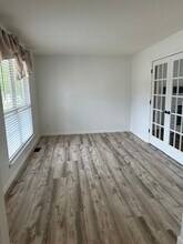 3077 Willow Creek Estates Dr in Florissant, MO - Foto de edificio - Building Photo
