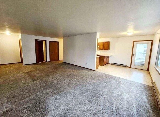 1126 12th St in Baraboo, WI - Building Photo - Building Photo