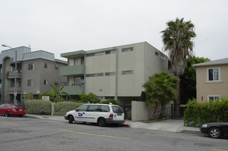 1830 N Kingsley Dr in Los Angeles, CA - Building Photo - Building Photo