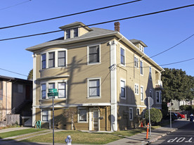 2071-2075 Clinton Ave in Alameda, CA - Building Photo