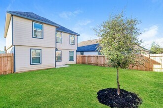 3765 Alexus Dr in Conroe, TX - Building Photo - Building Photo