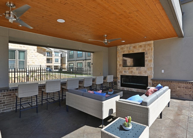 Tallgrass Village in Fort Worth, TX - Foto de edificio - Building Photo