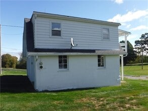 358 Harpers Ferry Rd in Beaver Falls, PA - Building Photo - Building Photo