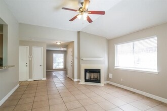 12122 Bowsman Dr in Tomball, TX - Building Photo - Building Photo