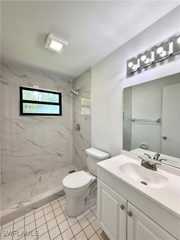 5531 Teak Wood Dr in Naples, FL - Foto de edificio - Building Photo