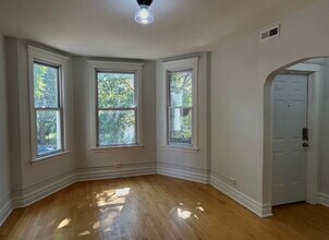 1952 W Henderson St, Unit 1 in Chicago, IL - Building Photo - Building Photo