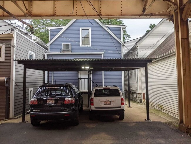 property at 2702 N Wilton Ave