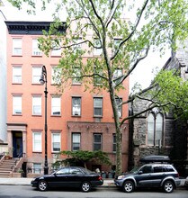 419 Clinton St in Brooklyn, NY - Foto de edificio - Building Photo