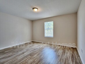 8497 McGirts Village Ln in Jacksonville, FL - Building Photo - Building Photo