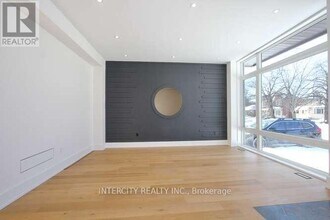 247 Alderbrae Ave in Toronto, ON - Building Photo - Building Photo