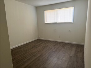3003 Broadway St in Houston, TX - Building Photo - Building Photo