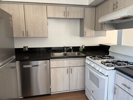 3228 Honolulu Ave in Glendale, CA - Building Photo