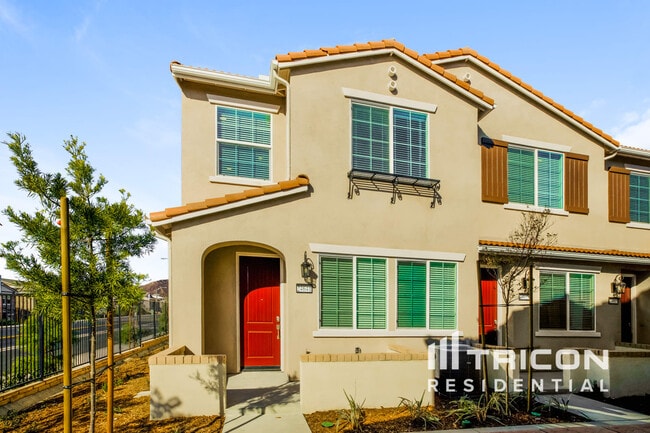 property at 24641 Tesoro Ct