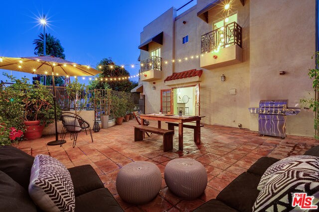 1457 Centinela Ave, Unit 7 in Santa Monica, CA - Foto de edificio