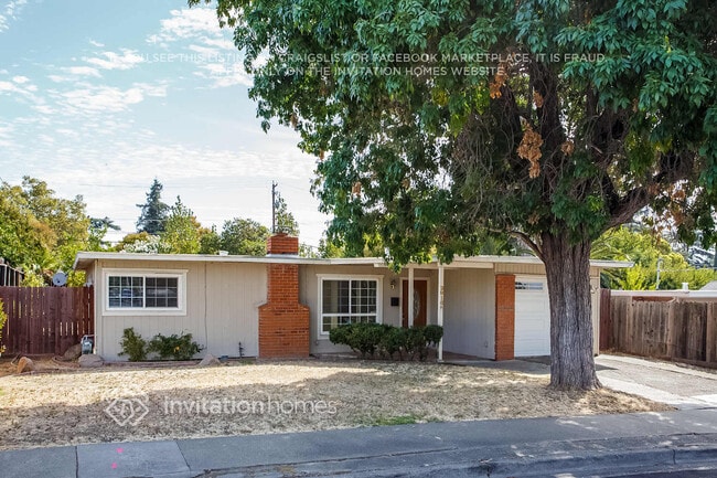 property at 2816 Glenside Dr