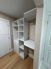 1990 W 56th St, Unit 1311 in Hialeah, FL - Foto de edificio - Building Photo