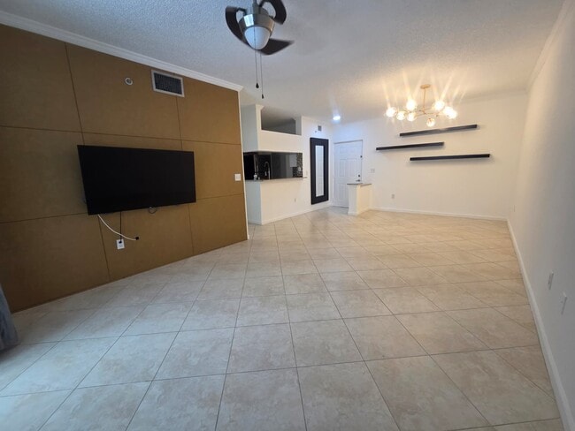 17100 N Bay Rd, Unit 1311, Unit 1311